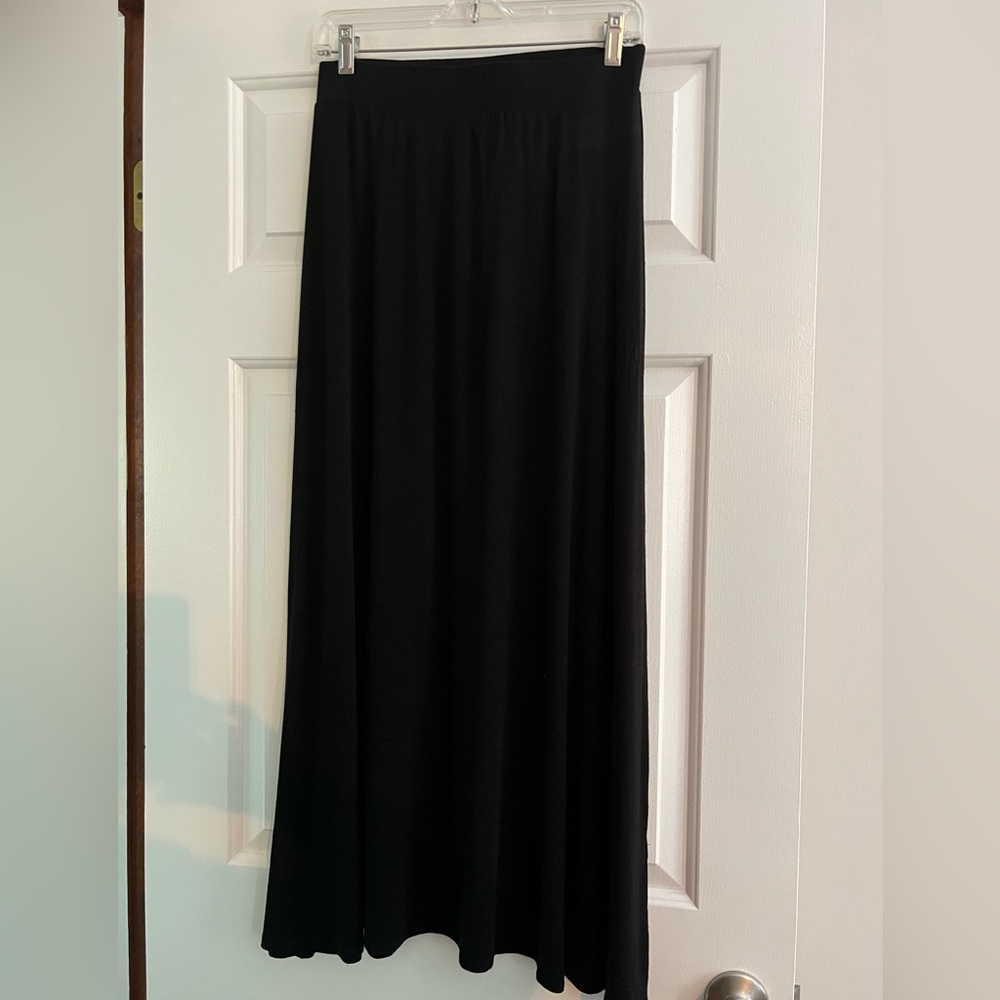 Pre-loved Lock & Love long black skirt in Size Large.